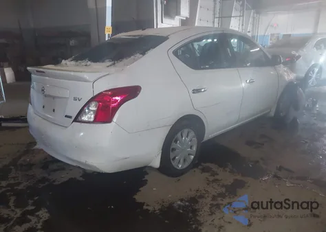 2014 Nissan Versa 1.6 Sv из США, поврежденный, VIN 3N1CN7AP2EL821908